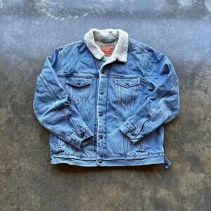 Vintage Style Y2K Levis Sherpa Lined Denim Jacket